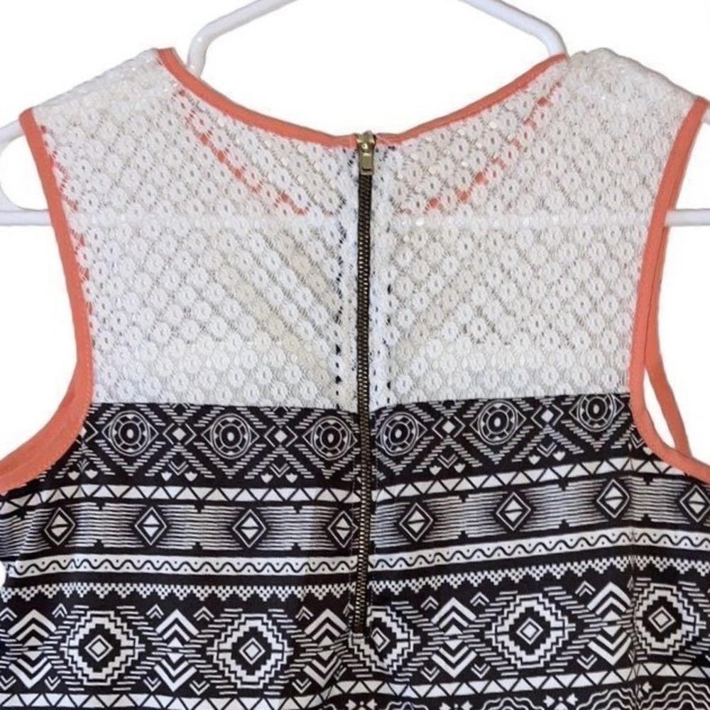 Xhilaration Geometric Tribal Print Lace Yoke Shift Dress Boho Southwestern Small - Picture 7 of 7